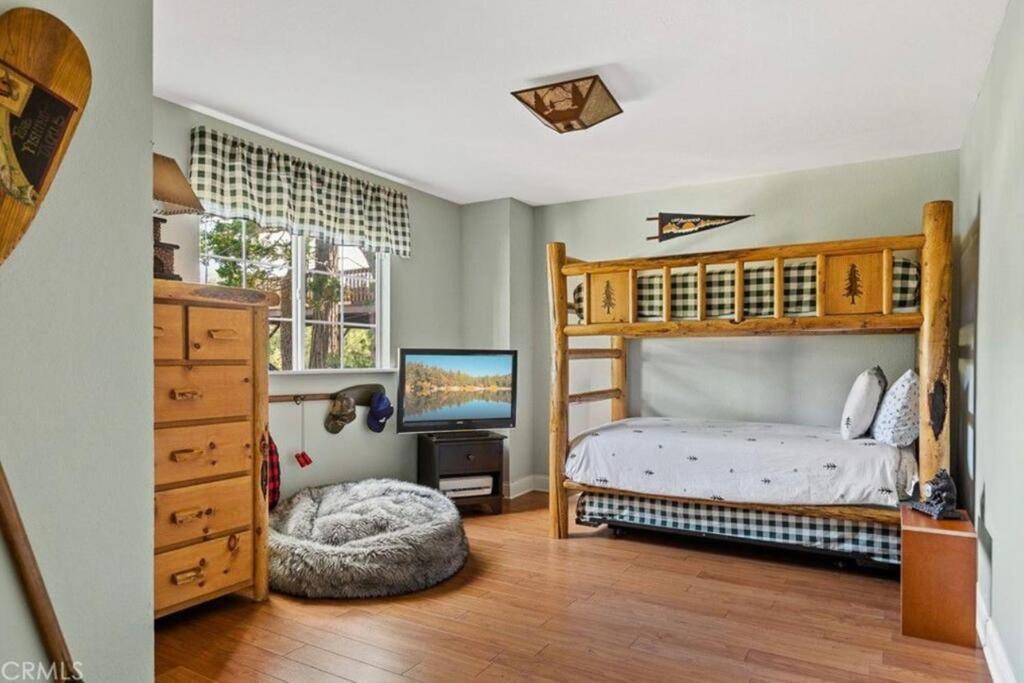 Charming Getaway Cabin Lake Arrowhead Esterno foto